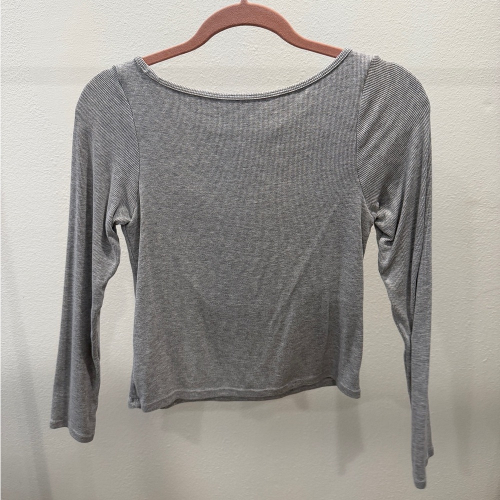 Klassy Network Heather Gray Long Sleeve Top - Picture 2 of 3